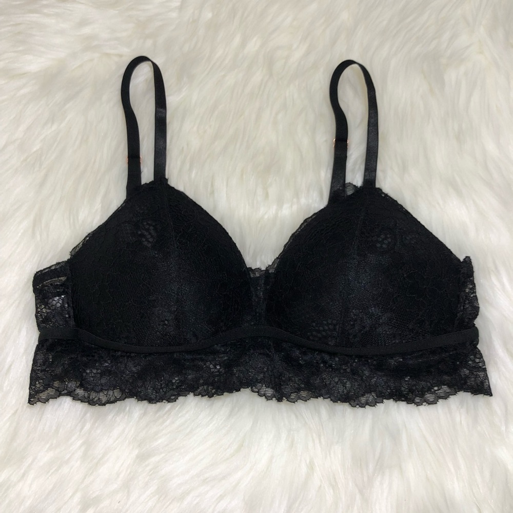 Black Lace Wireless Triangle Bralette